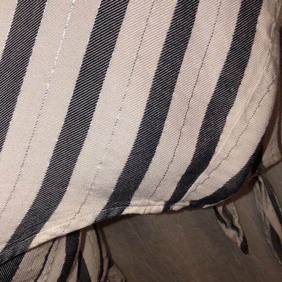JL L White Navy Silver Metallic Striped Dolman Sleeve Tie Front Button Down Top - Picture 10 of 14